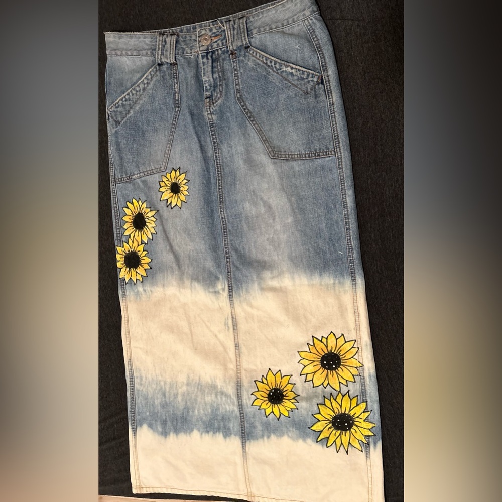 Vintage UnionBay Long Jean skirt w/painted flowers